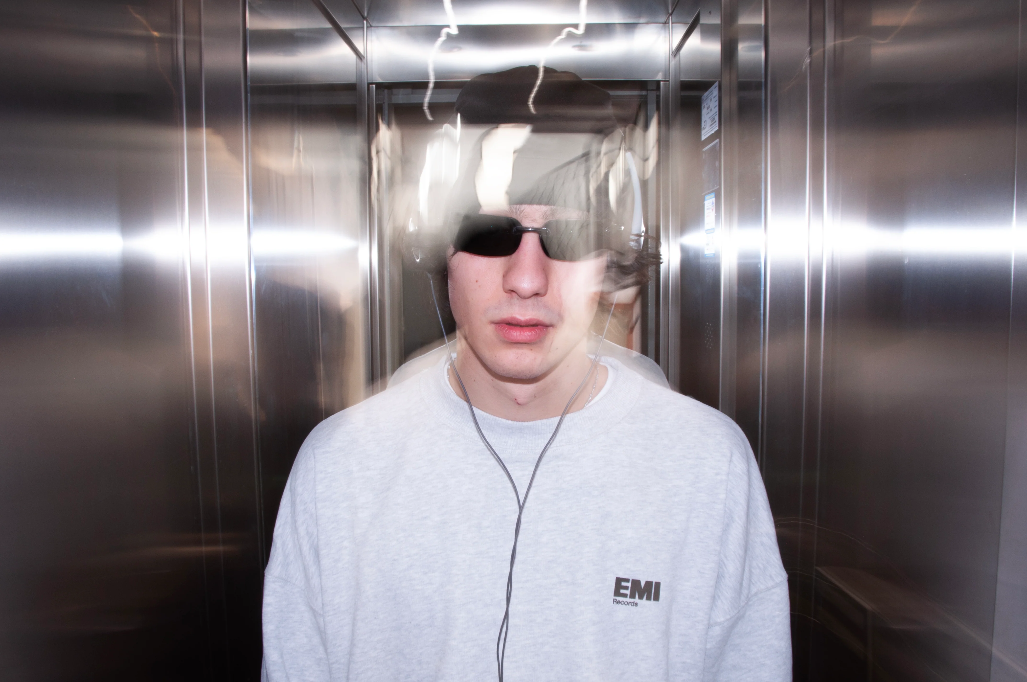 EMI RECORDS' | CREWNECK GREY - Image 5